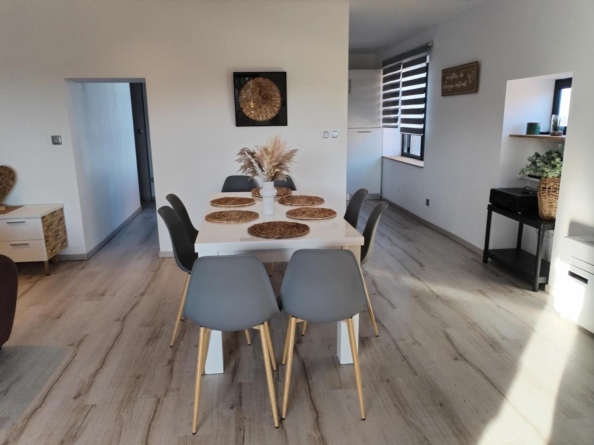 Le Petit Chateau De Sathonat - Horizon Paradis Saint-Amour-Bellevue Esterno foto